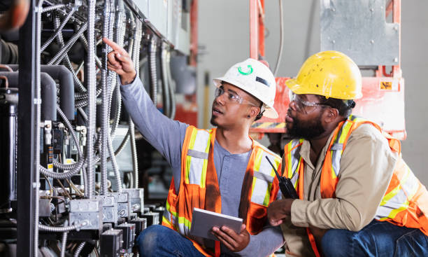 Best Local Electrician Companies  in South Haven, IN
